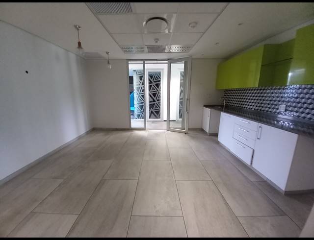 5,108M² OFFICE TO LET IN BRYANSTON
